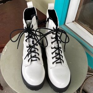 NEW White Lace-up soda combat boots size 6.5 med new no box